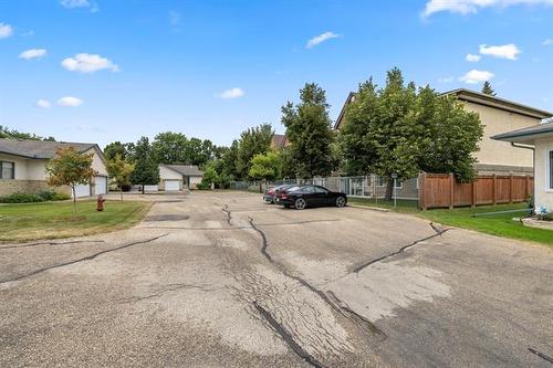 6 Mayfield Cr, Winnipeg, MB - Outdoor