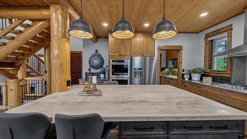 3373 Mountain View Court, Jaffray, BC - Indoor Photo Showing Other Room