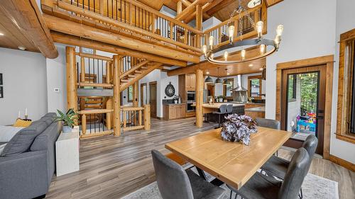 3373 Mountain View Court, Jaffray, BC - Indoor