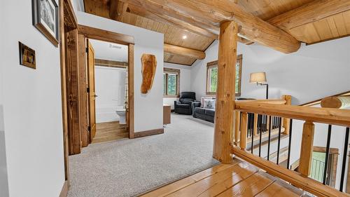 3373 Mountain View Court, Jaffray, BC - Indoor Photo Showing Other Room