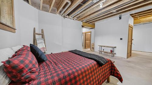 3373 Mountain View Court, Jaffray, BC - Indoor