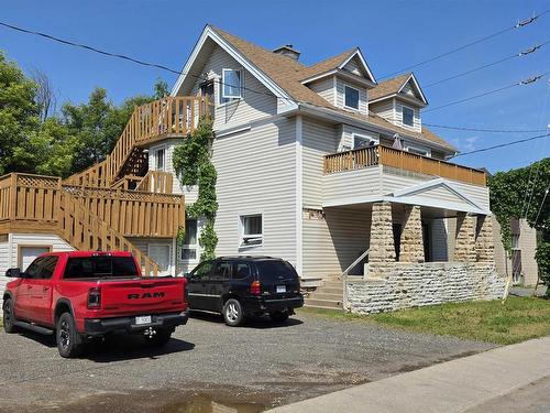 711 E Ridgeway Street E East, Thunder Bay, ON - Outdoor