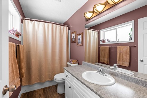9625 Askew Creek Dr, Chemainus, BC 