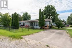 32 PINEVIEW AVE AVENUE Malahide (Lyons), ON N0L 2J0