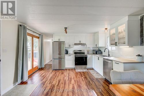 32 Pineview Ave Avenue, Malahide (Lyons), ON 