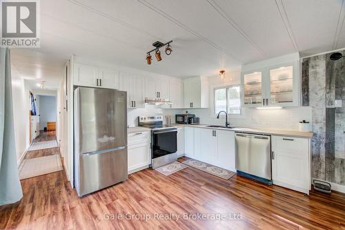 32 Pineview Ave Avenue, Malahide (Lyons), ON 