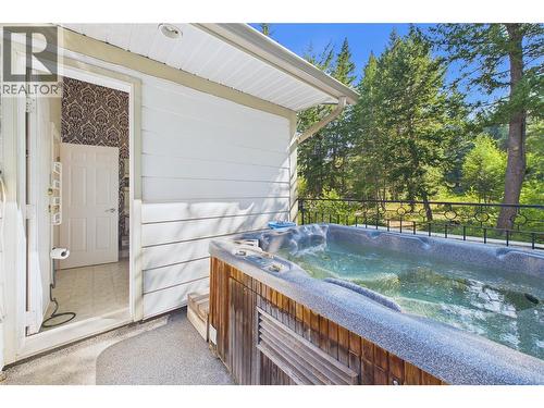 114 Bear End Road, Penticton, BC - Outdoor With Exterior