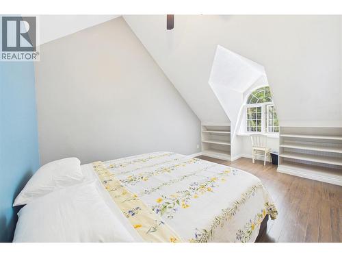 114 Bear End Road, Penticton, BC - Indoor Photo Showing Bedroom