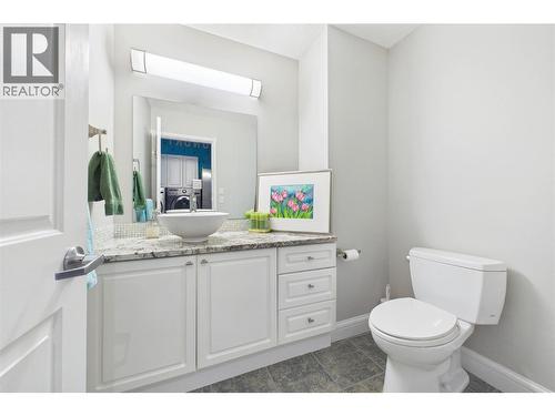 114 Bear End Road, Penticton, BC - Indoor Photo Showing Bathroom