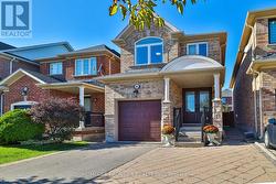 86 VENICE GATE DRIVE  Vaughan, ON L4H 0E7