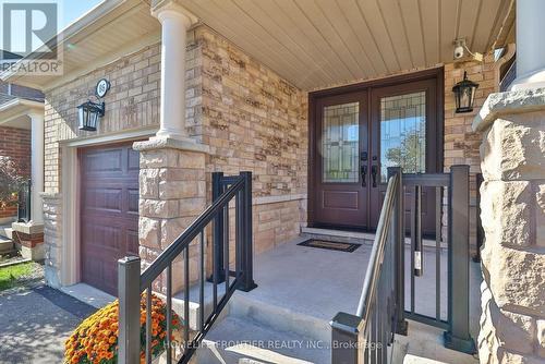 86 Venice Gate Drive, Vaughan, ON - Outdoor