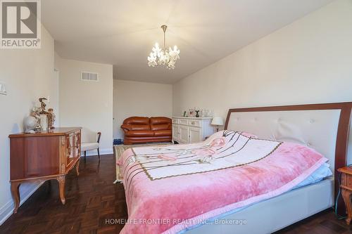 86 Venice Gate Drive, Vaughan, ON - Indoor Photo Showing Bedroom