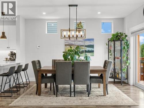 26 Iskoot Crescent, Whitehorse, YT - Indoor Photo Showing Dining Room