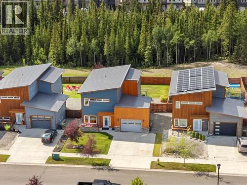 26 Iskoot Crescent, Whitehorse, YT - Outdoor