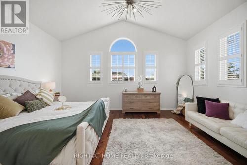 6379 Alderwood Trail, Mississauga, ON - Indoor Photo Showing Bedroom