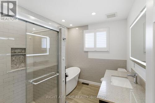 341 Rexford Drive, Hamilton, ON - Indoor Photo Showing Bathroom