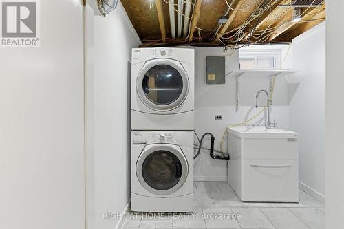341 Rexford Drive, Hamilton, ON - Indoor Photo Showing Laundry Room