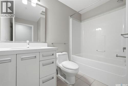 114 1610 Dakota Drive, Regina, SK - Indoor Photo Showing Bathroom