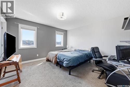 275 Wyant Lane, Saskatoon, SK - Indoor Photo Showing Bedroom