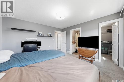 275 Wyant Lane, Saskatoon, SK - Indoor Photo Showing Bedroom