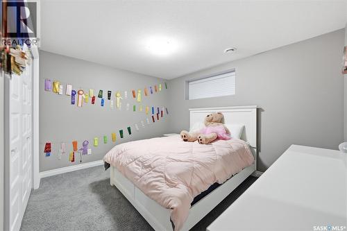 275 Wyant Lane, Saskatoon, SK - Indoor Photo Showing Bedroom