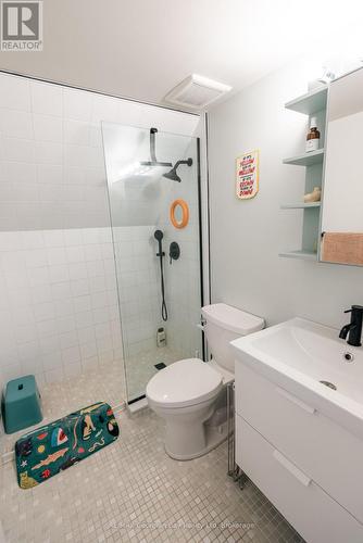 8 Sunrise Court, Tiny, ON - Indoor Photo Showing Bathroom