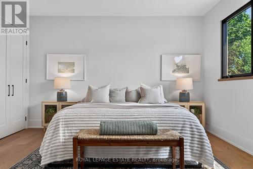 5 North Drive, Toronto, ON - Indoor Photo Showing Bedroom
