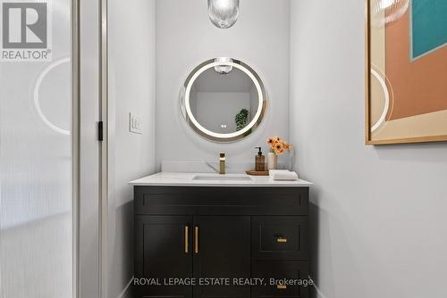 5 North Drive, Toronto, ON - Indoor Photo Showing Bathroom