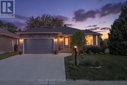 10 SUNSET LANE  Haldimand, ON N0A 1E0