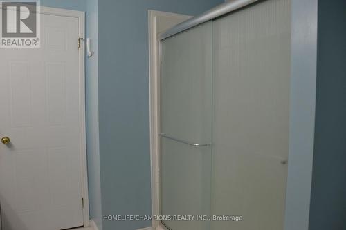 132 Henhoeffer Crescent, Kitchener, ON - 