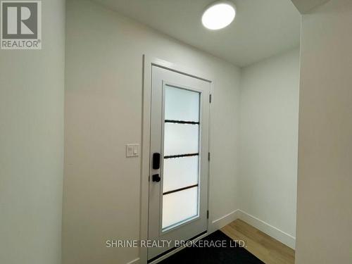 792 FLEET STREET , London East (East G), Ontario N5Y 1R9 3