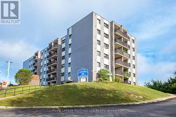 407 - 330 SIXTH AVENUE W  North Bay (Central), ON P1B 9G1