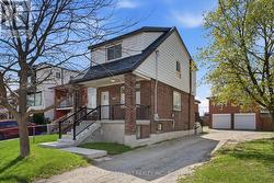 1049 GLENCAIRN AVENUE  Toronto, ON M6B 2B1