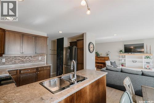 111 Hettle Cove, Saskatoon, SK - Indoor Photo Showing Kitchen With Double Sink