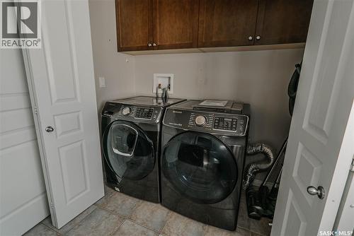 111 Hettle Cove, Saskatoon, SK - Indoor Photo Showing Laundry Room