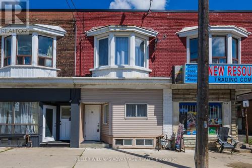 491 JONES AVENUE  Toronto, ON M4J 3G8