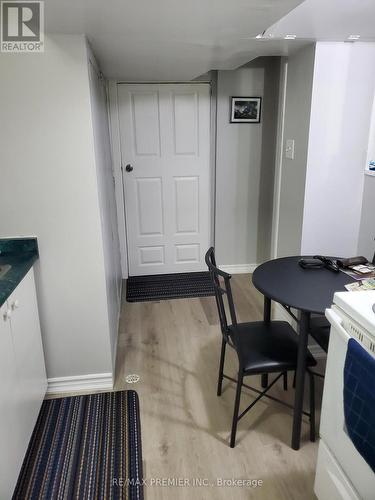34 Argyle Road, Barrie, ON - Indoor Photo Showing Other Room