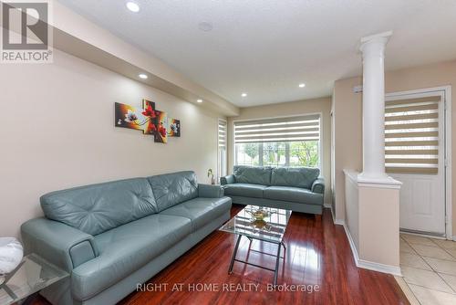 5986 Long Valley Road, Mississauga, ON - Indoor Photo Showing Living Room