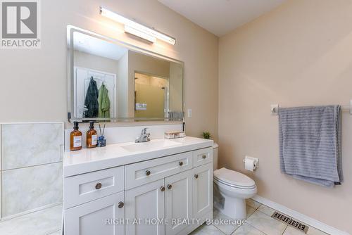 5986 Long Valley Road, Mississauga, ON - Indoor Photo Showing Bathroom