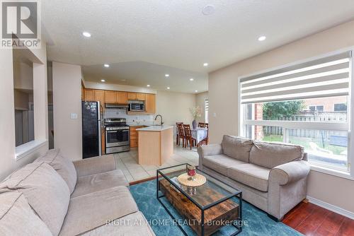 5986 Long Valley Road, Mississauga, ON - Indoor Photo Showing Living Room
