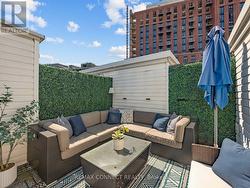 605 - 12 SUDBURY STREET Toronto, ON M6J 3W7