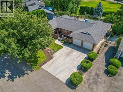 857 ORCREST Drive  Kamloops, BC V2B 6T3