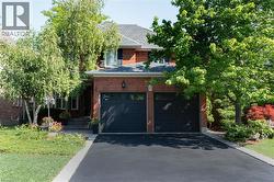 12 PINTO Drive  Ancaster, ON L9K 1L1