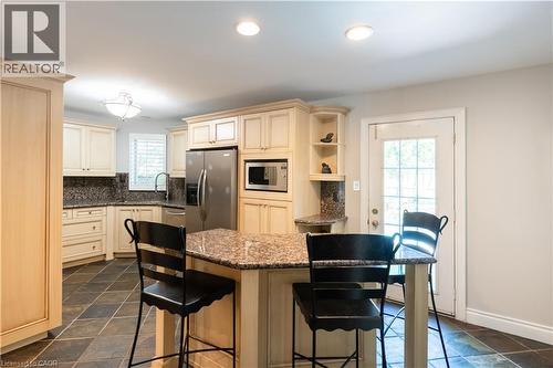 12 Pinto Drive, Ancaster, ON - Indoor Photo Showing Kitchen