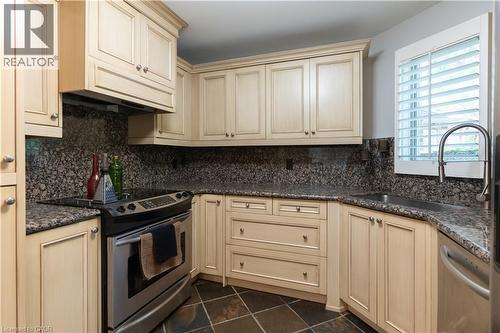 12 Pinto Drive, Ancaster, ON - Indoor Photo Showing Kitchen With Upgraded Kitchen