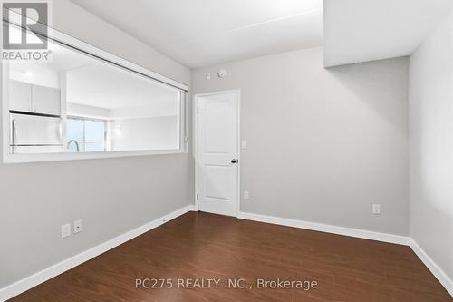 218 - 1291 Gordon Street, Guelph (Kortright West), ON - Indoor Photo Showing Other Room