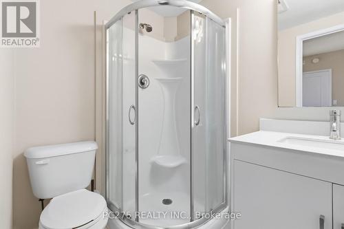 218 - 1291 Gordon Street, Guelph (Kortright West), ON - Indoor Photo Showing Bathroom