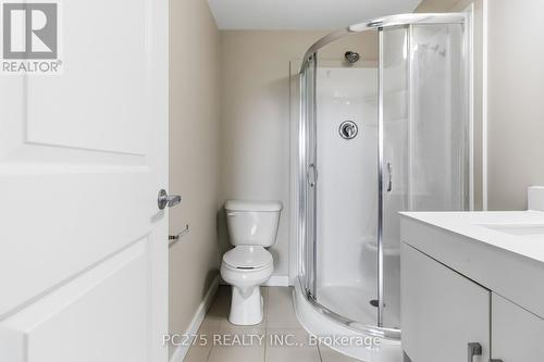 218 - 1291 Gordon Street, Guelph (Kortright West), ON - Indoor Photo Showing Bathroom