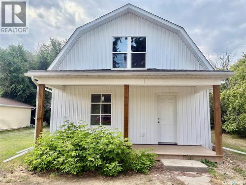 214 Thomson STREET  Outlook, SK S0L 2N0
