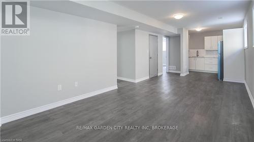 LOWER - 113 THOROLD ROAD , Welland (Prince Charles), Ontario L3C 3V1 5
